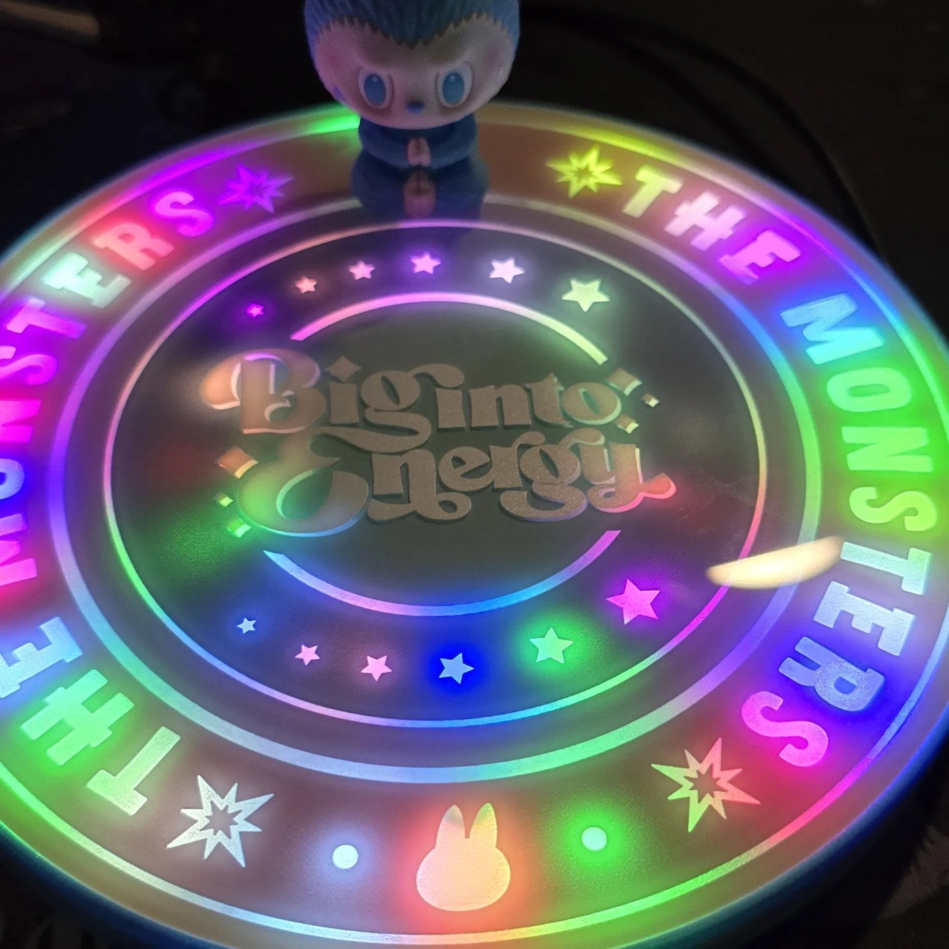 THE MONSTERS Big into Energy Series-Wireless Charger